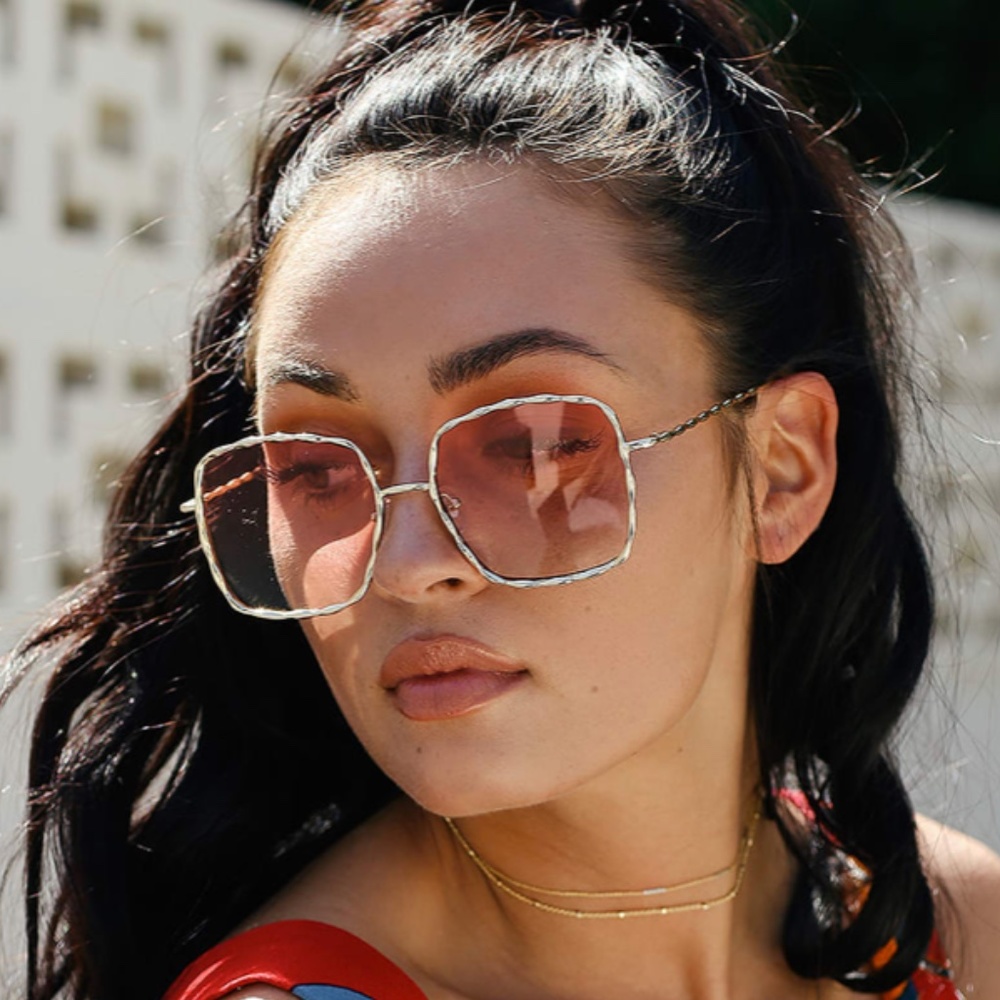 🌸 Pink lens golden square frame sunglasses